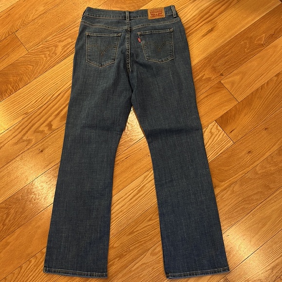 Levi’s Classic Boot jeans - Picture 5 of 9